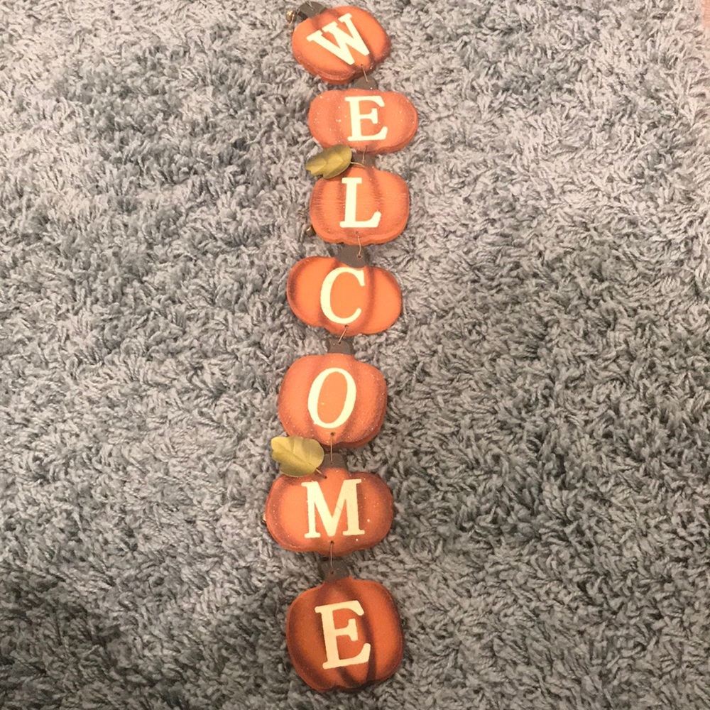 Pumpkin Welcome Door Hanger